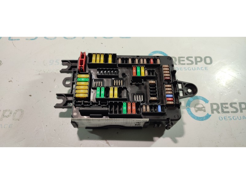 CAJA RELES / FUSIBLES 9389074  - imagen 1