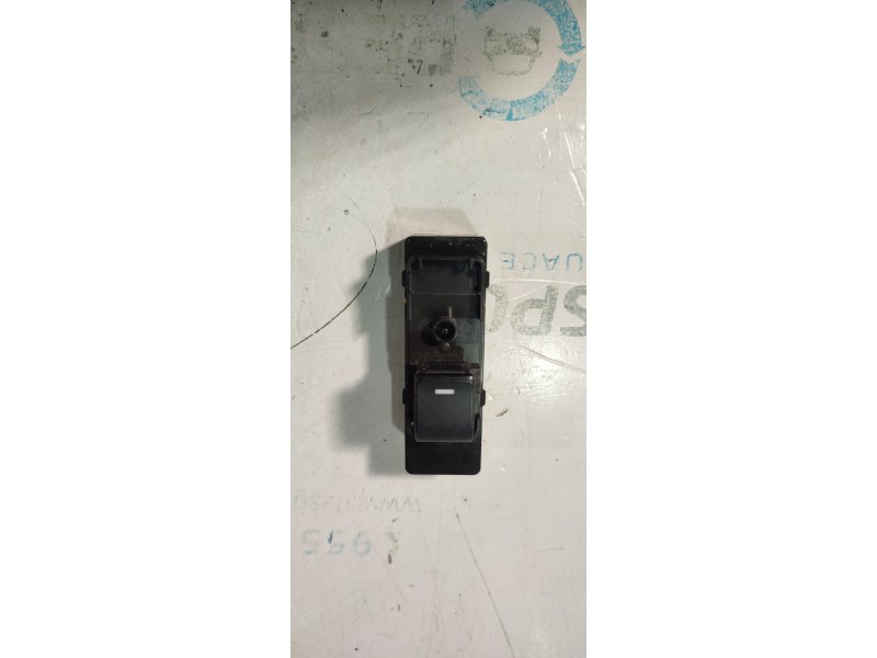 MANDO ELEVALUNAS DELANTERO DERECHO BPN266370A  - imagen 1