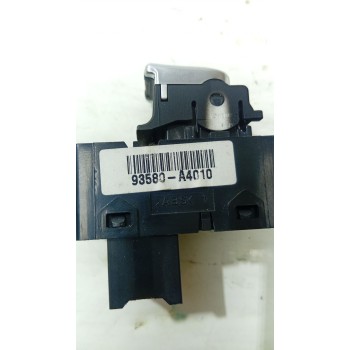 MANDO ELEVALUNAS TRASERO IZQUIERDO 93580A4010  - miniatura 3