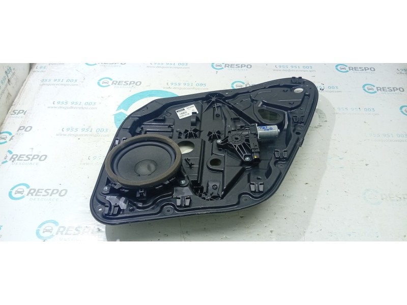 ELEVALUNAS TRASERO DERECHO  - imagen 1