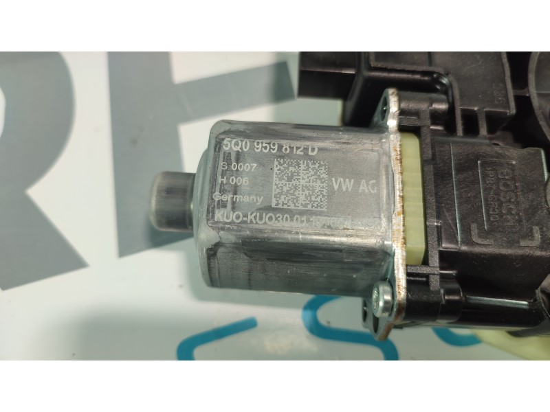 ELEVALUNAS DELANTERO DERECHO 82G837462  - imagen 2