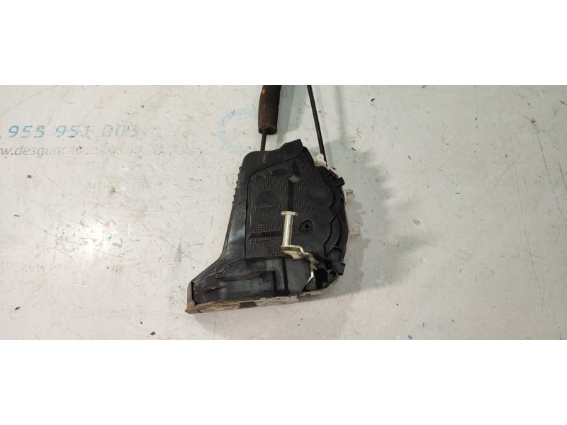 CERRADURA PUERTA TRASERA DERECHA  - imagen 1