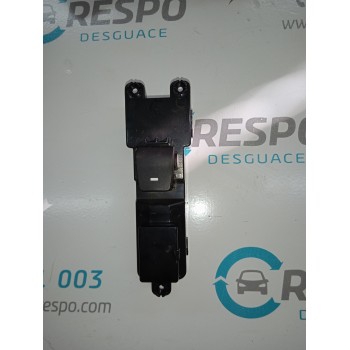 MANDO ELEVALUNAS TRASERO DERECHO 93580D3131 