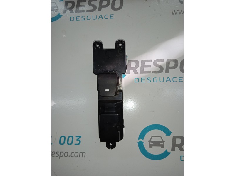 MANDO ELEVALUNAS TRASERO DERECHO 93580D3131  - imagen 1
