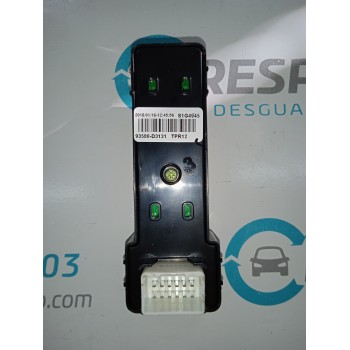 MANDO ELEVALUNAS TRASERO DERECHO 93580D3131  - miniatura 2