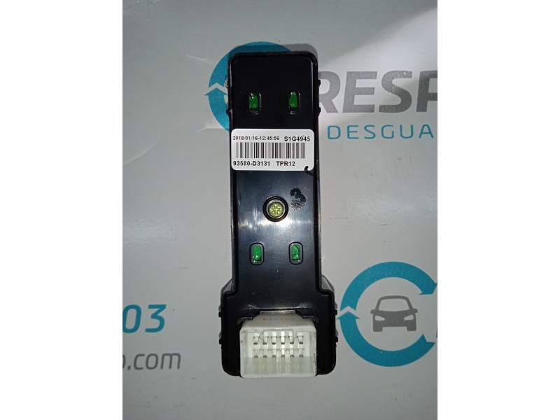 MANDO ELEVALUNAS TRASERO DERECHO 93580D3131  - imagen 2