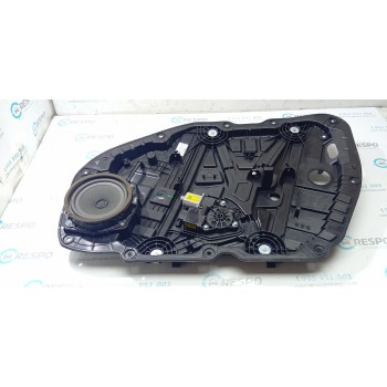 ELEVALUNAS DELANTERO DERECHO 82481D4000 