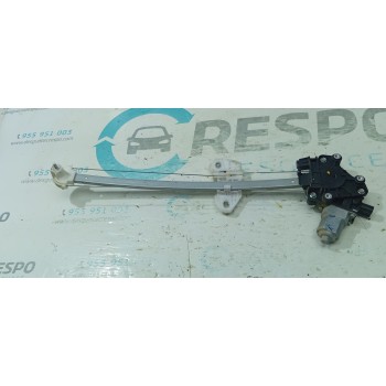 ELEVALUNAS TRASERO DERECHO 