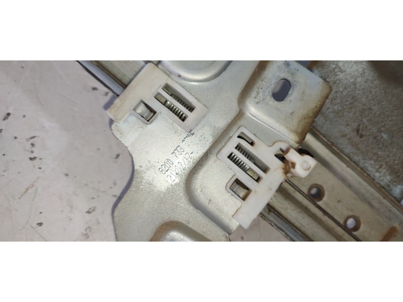 ELEVALUNAS TRASERO DERECHO  - imagen 2