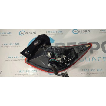 PILOTO TRASERO IZQUIERDO DB5J51160  - miniatura 2