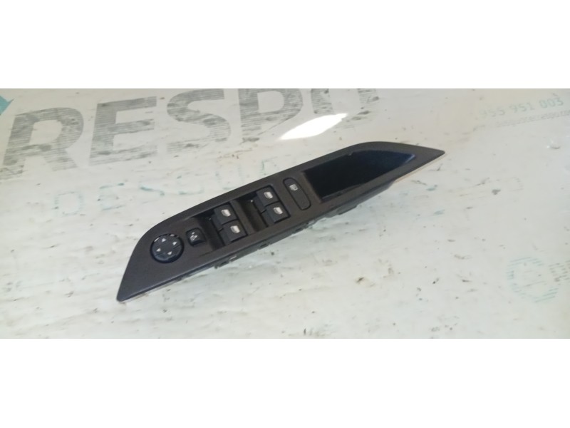 MANDO ELEVALUNAS DELANTERO IZQUIERDO 98349233ZD  - imagen 3