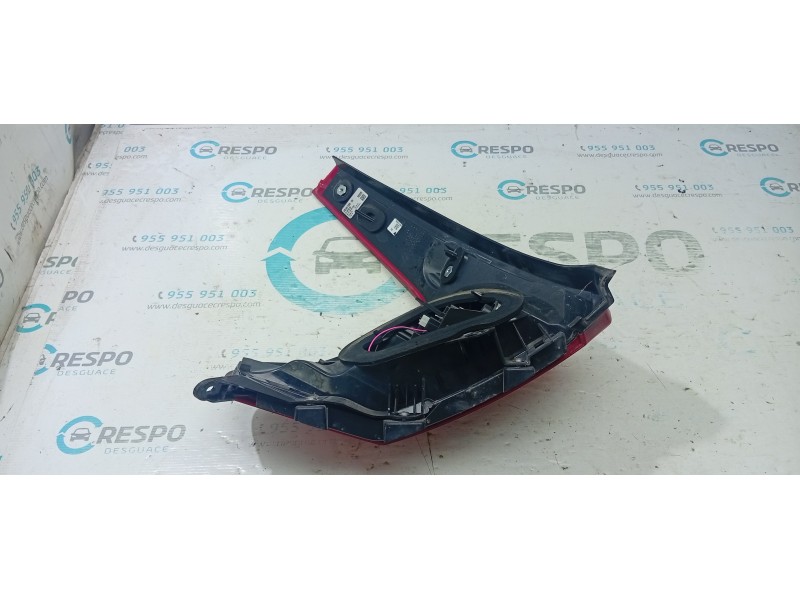 PILOTO TRASERO DERECHO 31395845  - imagen 2