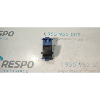 MANDO ELEVALUNAS DELANTERO DERECHO 848100F030 