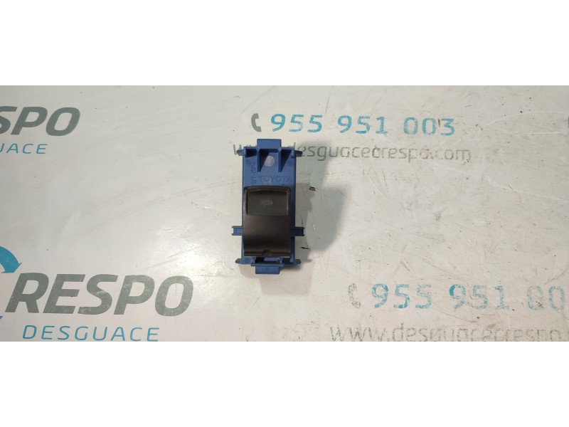 MANDO ELEVALUNAS DELANTERO DERECHO 848100F030  - imagen 1