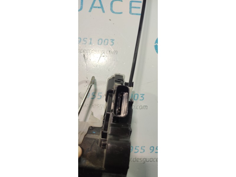 CERRADURA PUERTA DELANTERA DERECHA 81320C8040  - imagen 4