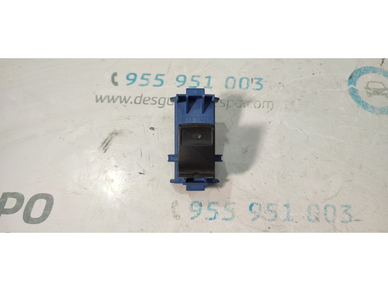 MANDO ELEVALUNAS TRASERO DERECHO 848100F030  - imagen 1