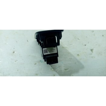 MANDO ELEVALUNAS TRASERO IZQUIERDO 31394840  - miniatura 2