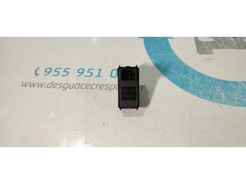 MANDO ELEVALUNAS DELANTERO DERECHO 30170308  - imagen 2