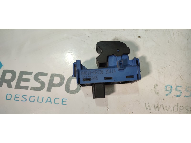 MANDO ELEVALUNAS TRASERO IZQUIERDO 848100F030  - imagen 2