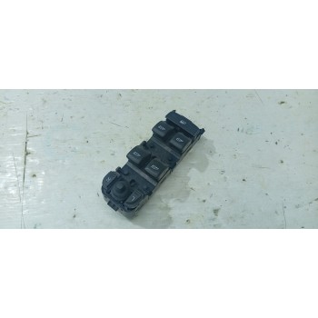 MANDO ELEVALUNAS DELANTERO IZQUIERDO 31453232 