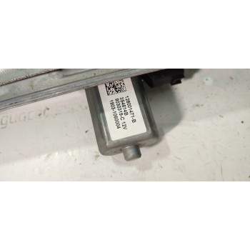 ELEVALUNAS DELANTERO DERECHO 807205569R  - miniatura 2