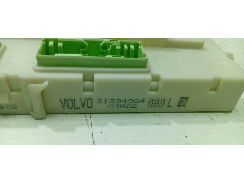 CAJA RELES / FUSIBLES 31394964  - imagen 2