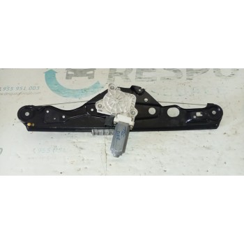 ELEVALUNAS TRASERO DERECHO A2117300246 