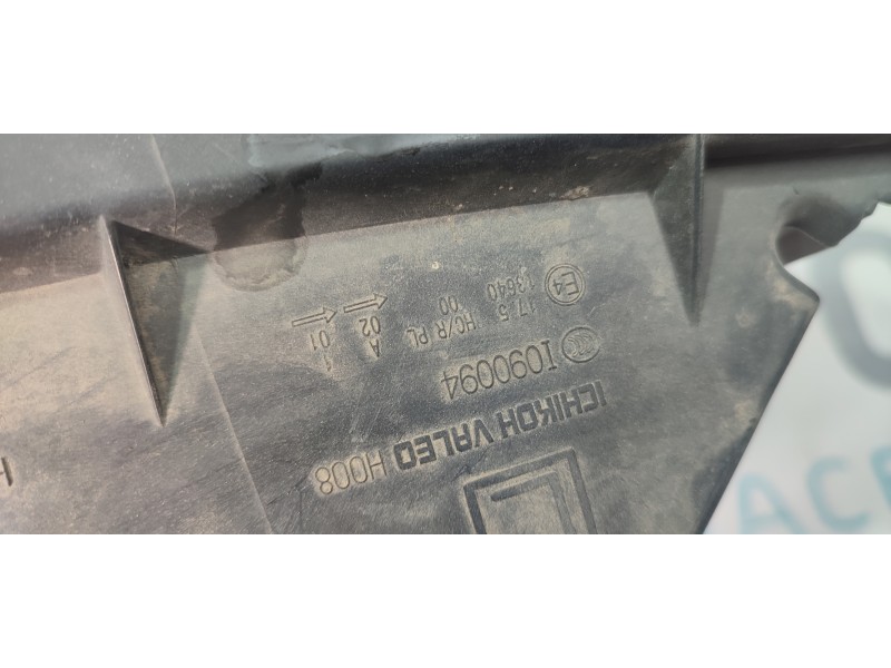 FARO DERECHO  - imagen 3