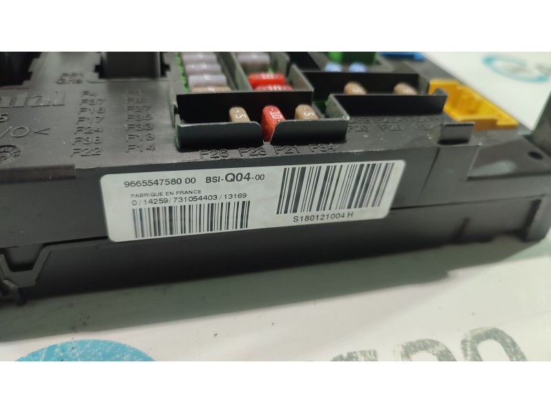 CAJA RELES / FUSIBLES 9665547580  - imagen 2