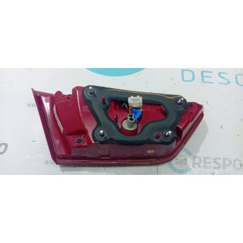 PILOTO TRASERO DERECHO INTERIOR  - miniatura 3