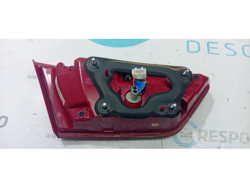 PILOTO TRASERO DERECHO INTERIOR  - imagen 3