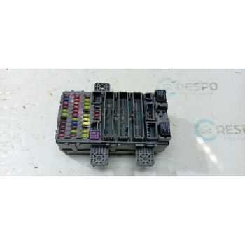 CAJA RELES / FUSIBLES RG19814 