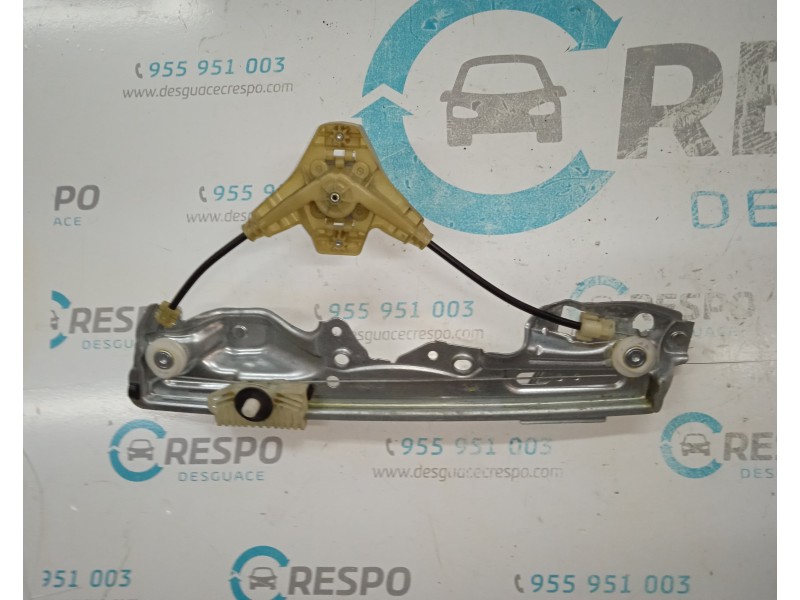 ELEVALUNAS TRASERO DERECHO 827200258R  - imagen 3