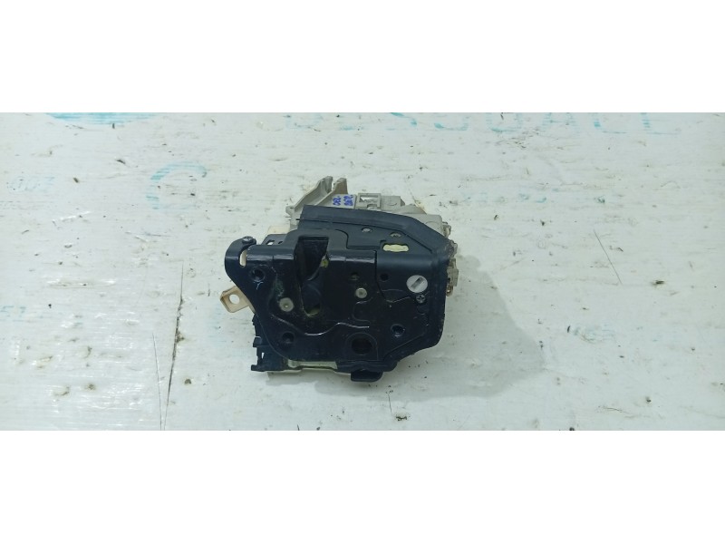 CERRADURA PUERTA DELANTERA DERECHA 8J1837016C  - imagen 2