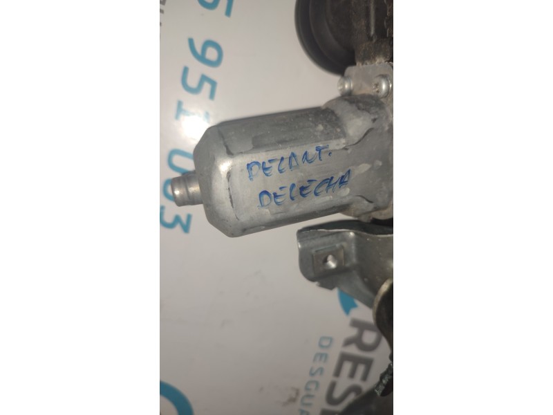 ELEVALUNAS DELANTERO DERECHO 857100D100  - imagen 2