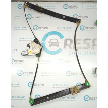 ELEVALUNAS DELANTERO DERECHO 8K0837462 