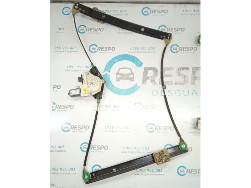 ELEVALUNAS DELANTERO DERECHO 8K0837462  - imagen 1