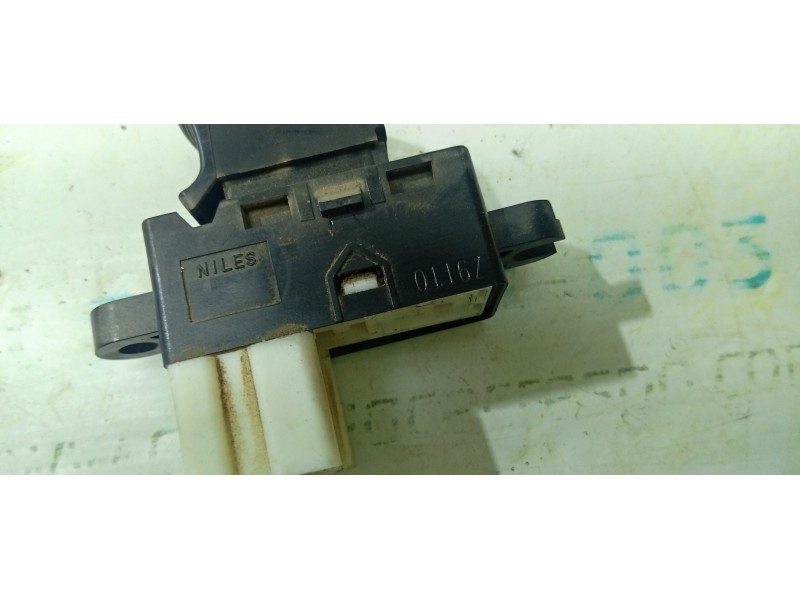 MANDO ELEVALUNAS DELANTERO DERECHO  - imagen 3