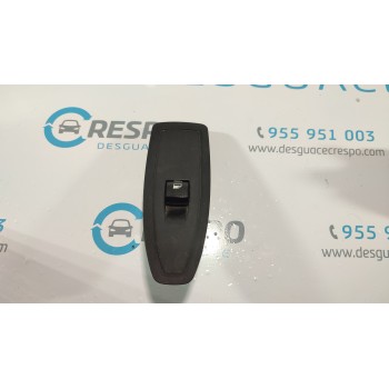 MANDO ELEVALUNAS DELANTERO DERECHO 9208107 
