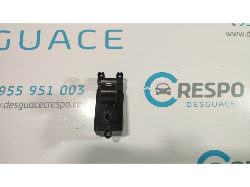 MANDO ELEVALUNAS DELANTERO DERECHO 935753Z000  - imagen 1