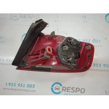 PILOTO TRASERO IZQUIERDO 8K5945095D  - miniatura 2