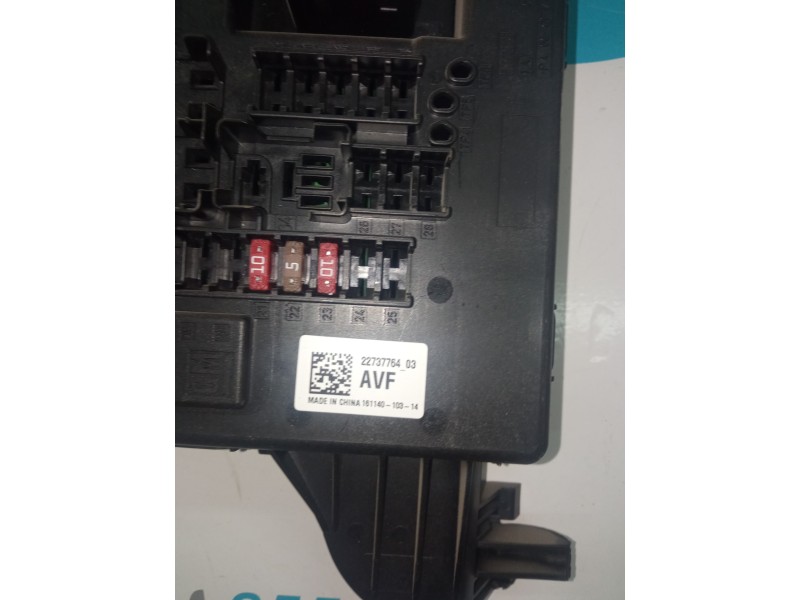 CAJA RELES / FUSIBLES 22737764  - imagen 2