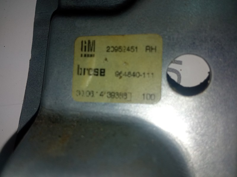 ELEVALUNAS TRASERO IZQUIERDO 20952450  - imagen 3