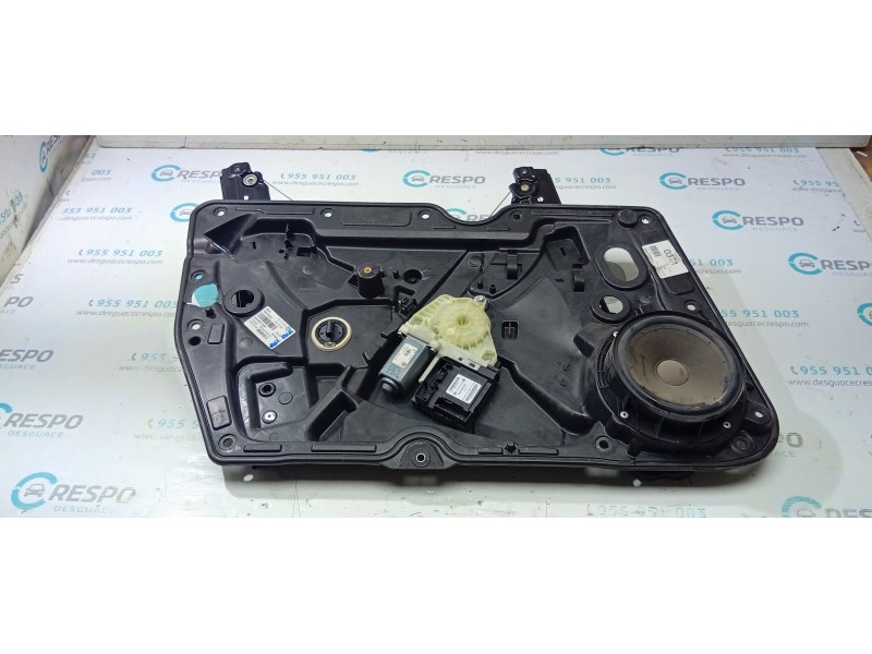 ELEVALUNAS DELANTERO IZQUIERDO 5K1837729P 5K0837461B  - imagen 1