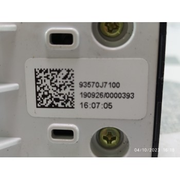 MANDO ELEVALUNAS DELANTERO IZQUIERDO 93570J7100  - miniatura 3