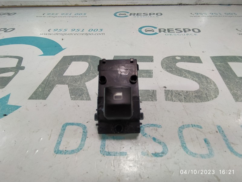 MANDO ELEVALUNAS TRASERO DERECHO 40B5221500  - imagen 1