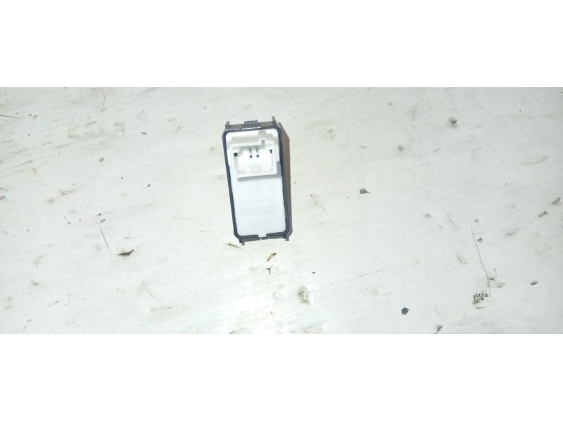 MANDO ELEVALUNAS TRASERO DERECHO  - imagen 2