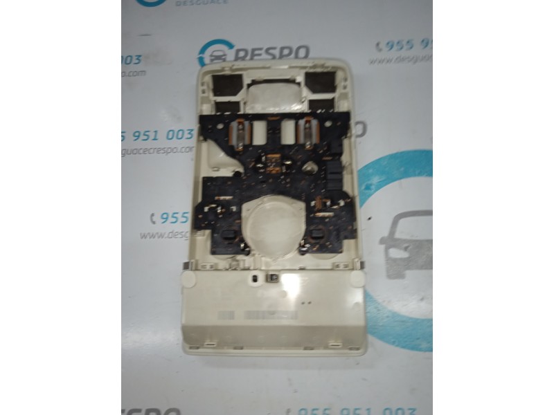 LUZ INTERIOR 8T0947135A  - imagen 2