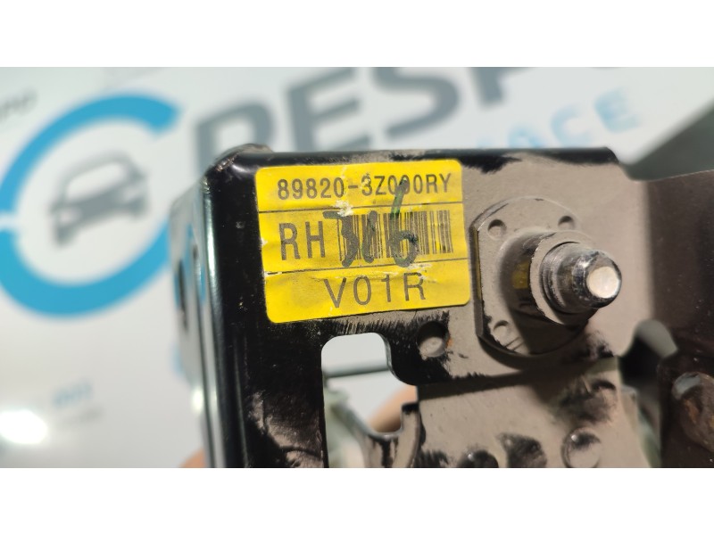 CINTURON SEGURIDAD TRASERO DERECHO 898203Z000  - imagen 2