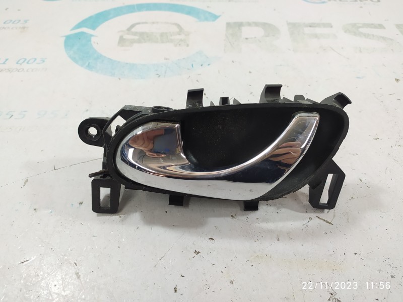 MANETA INTERIOR DELANTERA IZQUIERDA 806714EA1A  - imagen 1